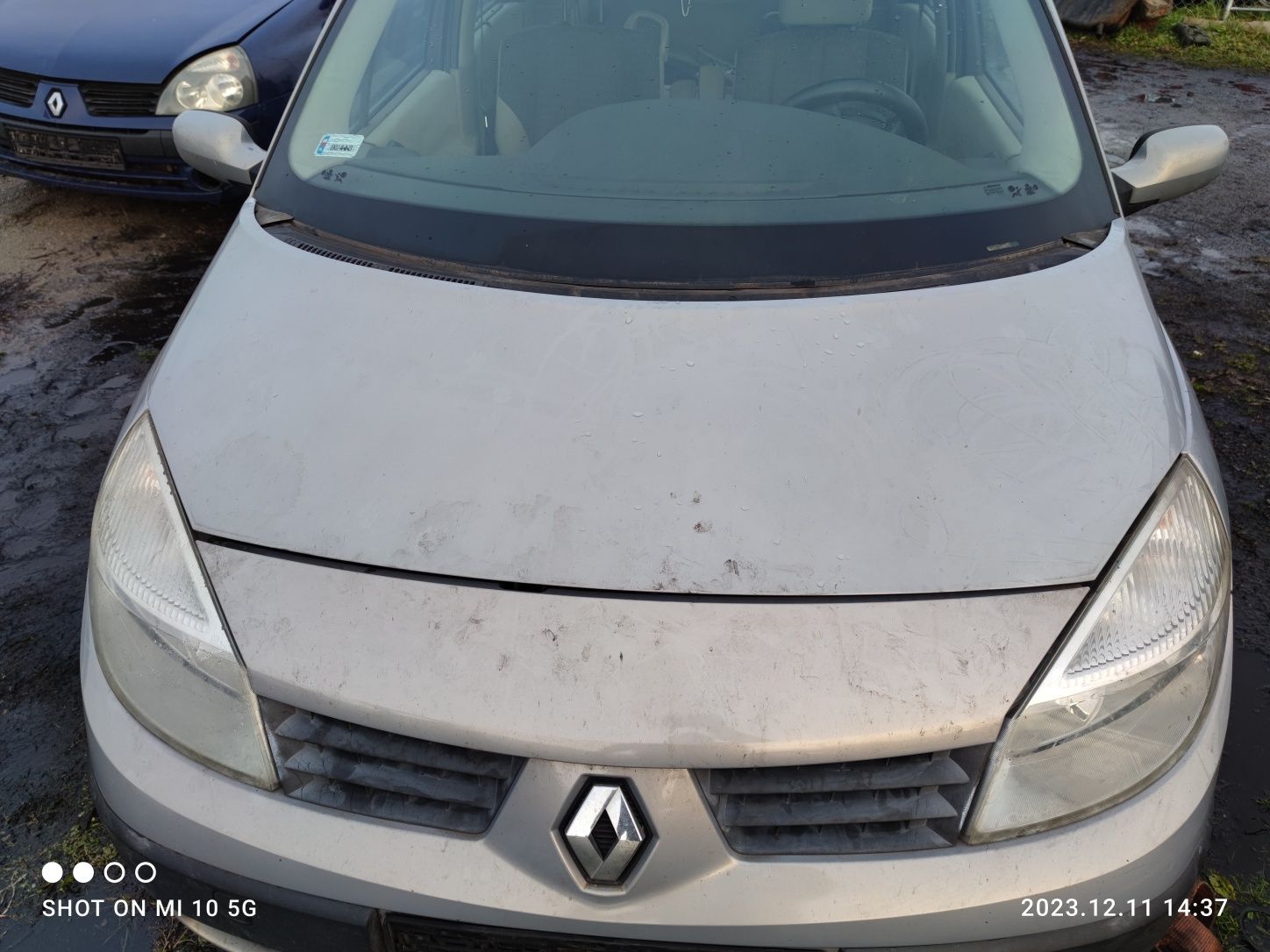 Renault scenic II TEA19 maska przod