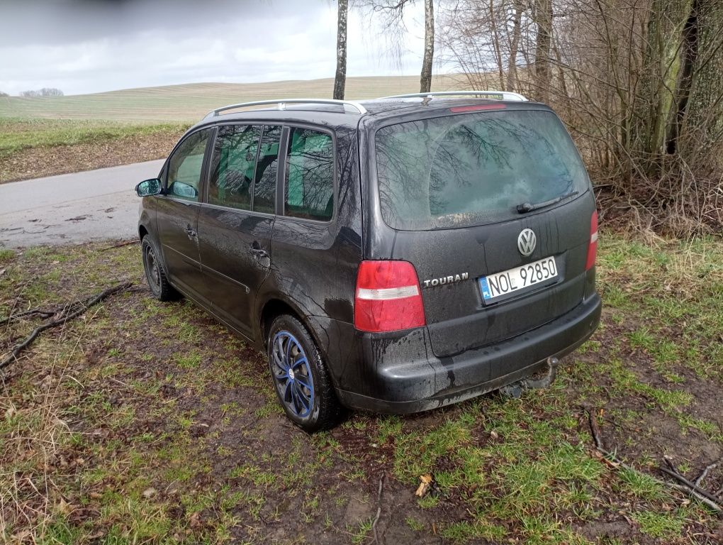 Touran 1.9Tdi 101km uszkodzony