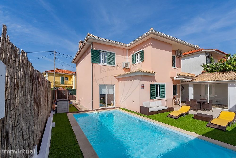 Moradia T4 para venda