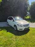 Mercedes-Benz Klasa B Stan wzorowy pierwsza rej 2012