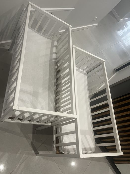 Sprzedam dwa łóżeczka firmy Woodies