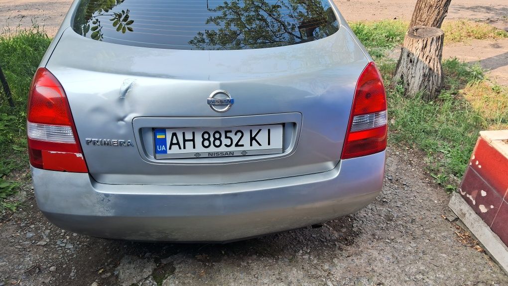 Nissan Primera P12