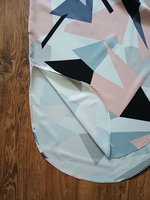 Sukienka w geometryczne wzory, rozmiar XL