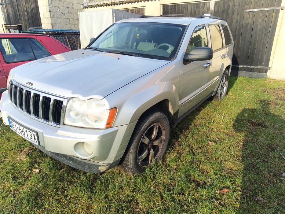 Jeep grand Cherokee wk +dół silnika.