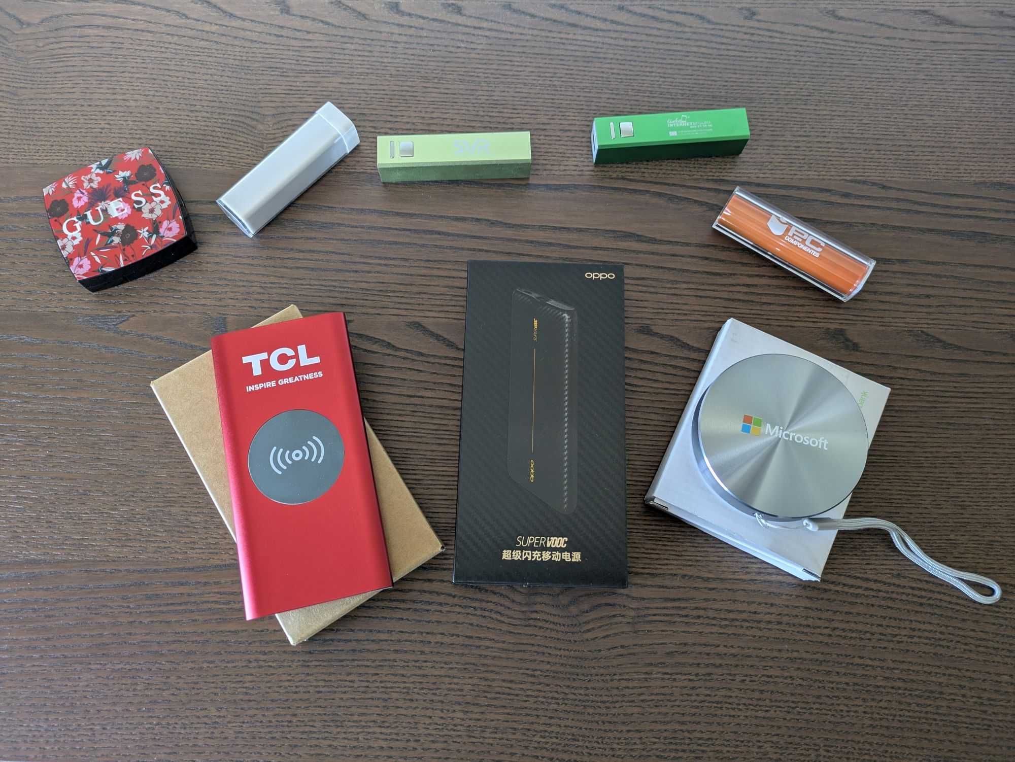 Conjunto de 8 powerbanks | Oppo, TCL, Microsoft (10.000 mAh/6.000 mAh)