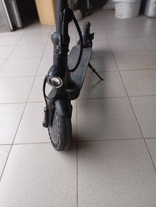 Продам електросамокат grosser e9