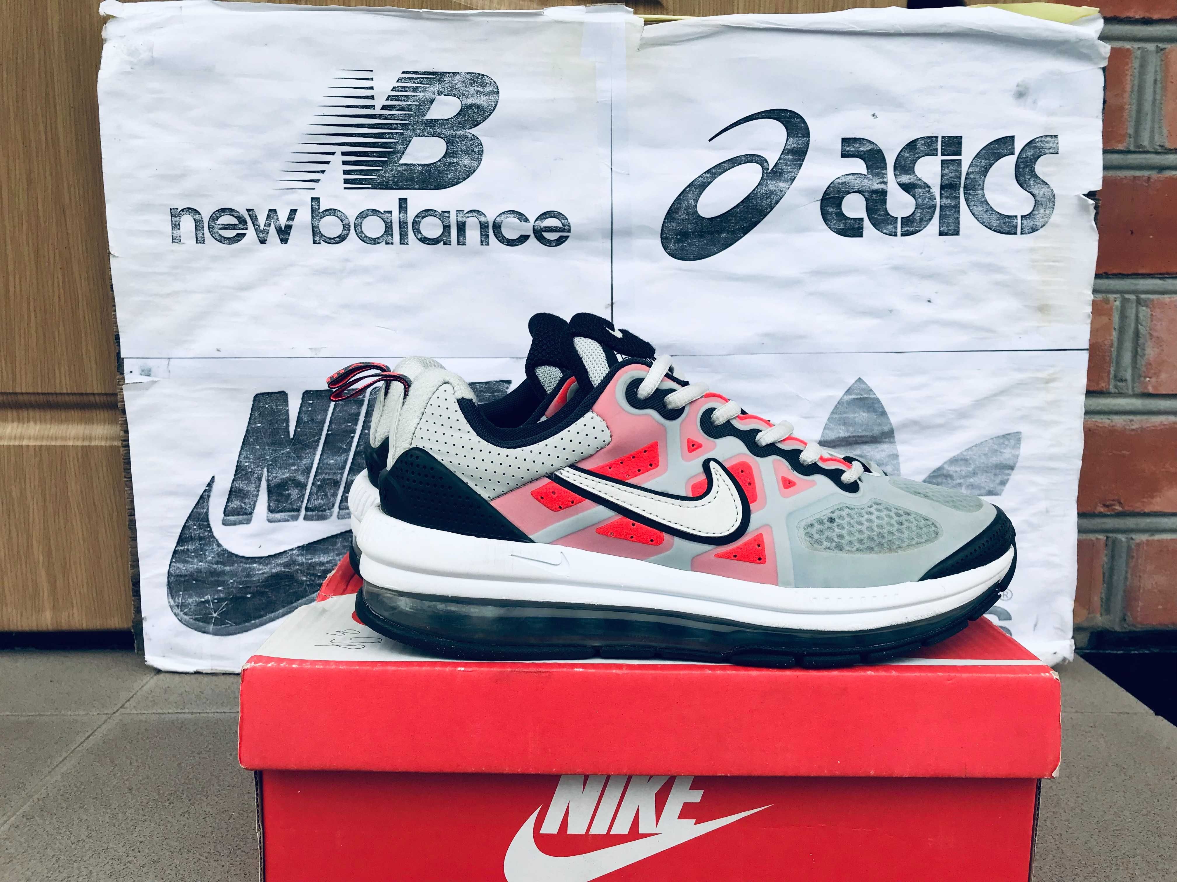 Кроссовки Nike Air Max Genome для тренировок беговые