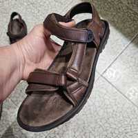 Продам оригинальные кожаные сандали " Teva "  38-38.5p.