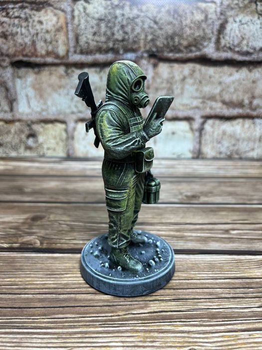 Сувенір "Військовий РХБЗ" 

Пропоную сувенір "