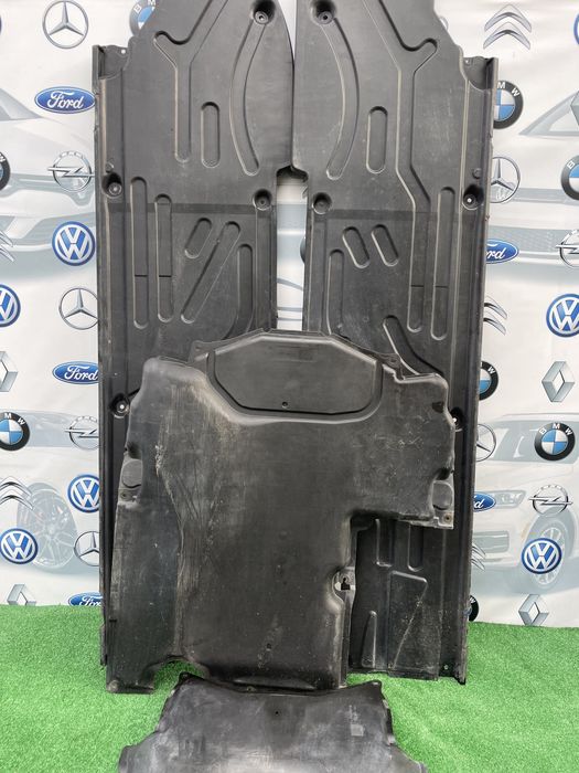 Защита днища Захист двигуна Mercedes W204 C220 C250 C230