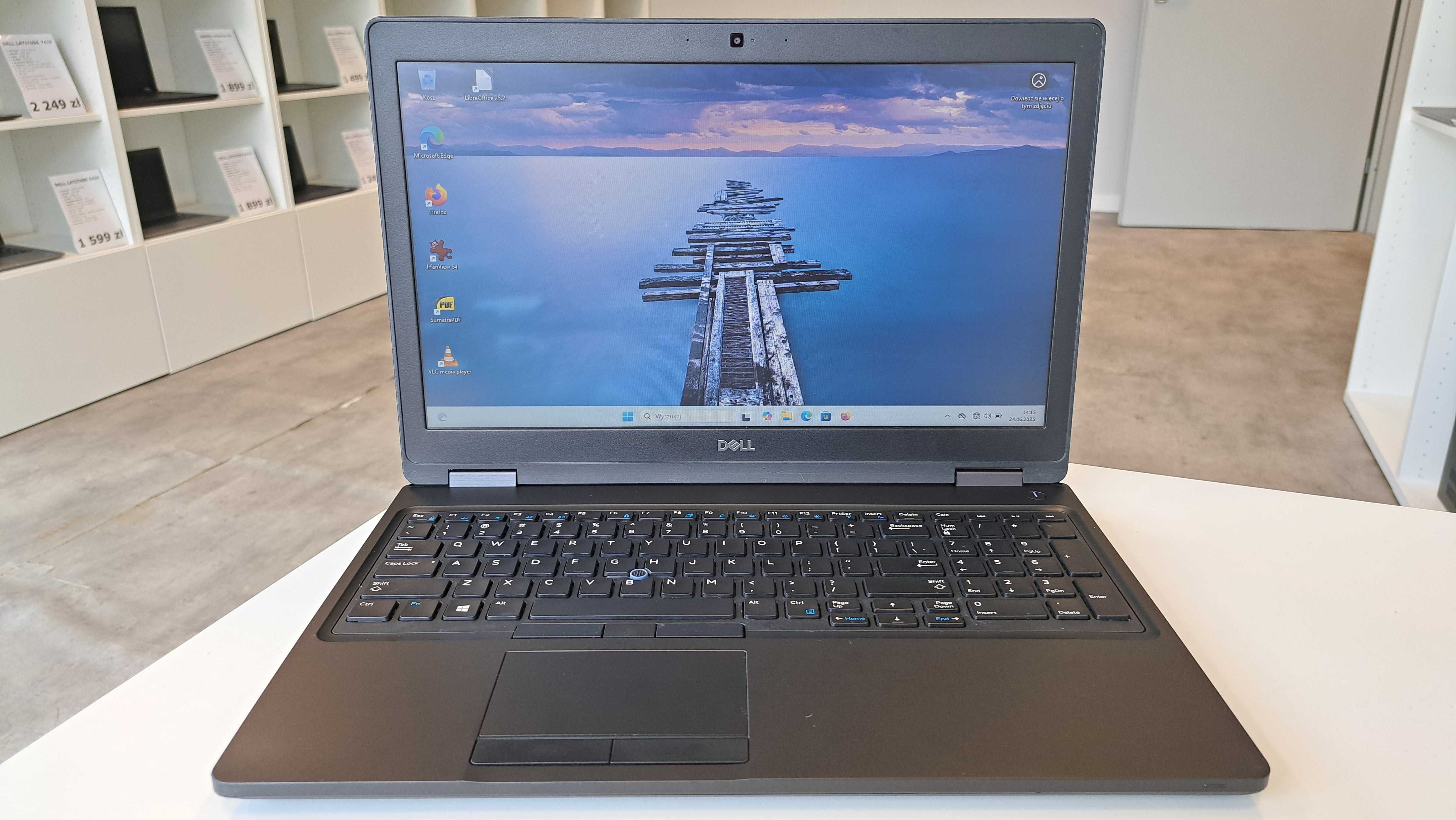 Laptop 15" Dell Latitude 5590 i5-8g 8GB 256SSD HDMI Kamera Win11