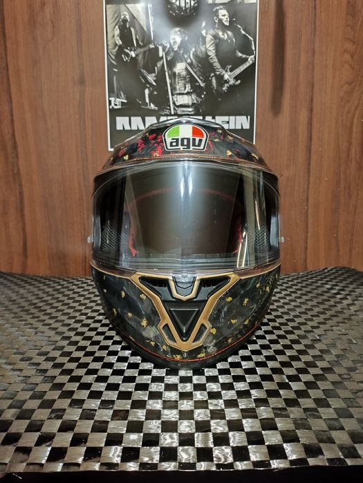 Мото шлем кастом кованый карбон с ушками