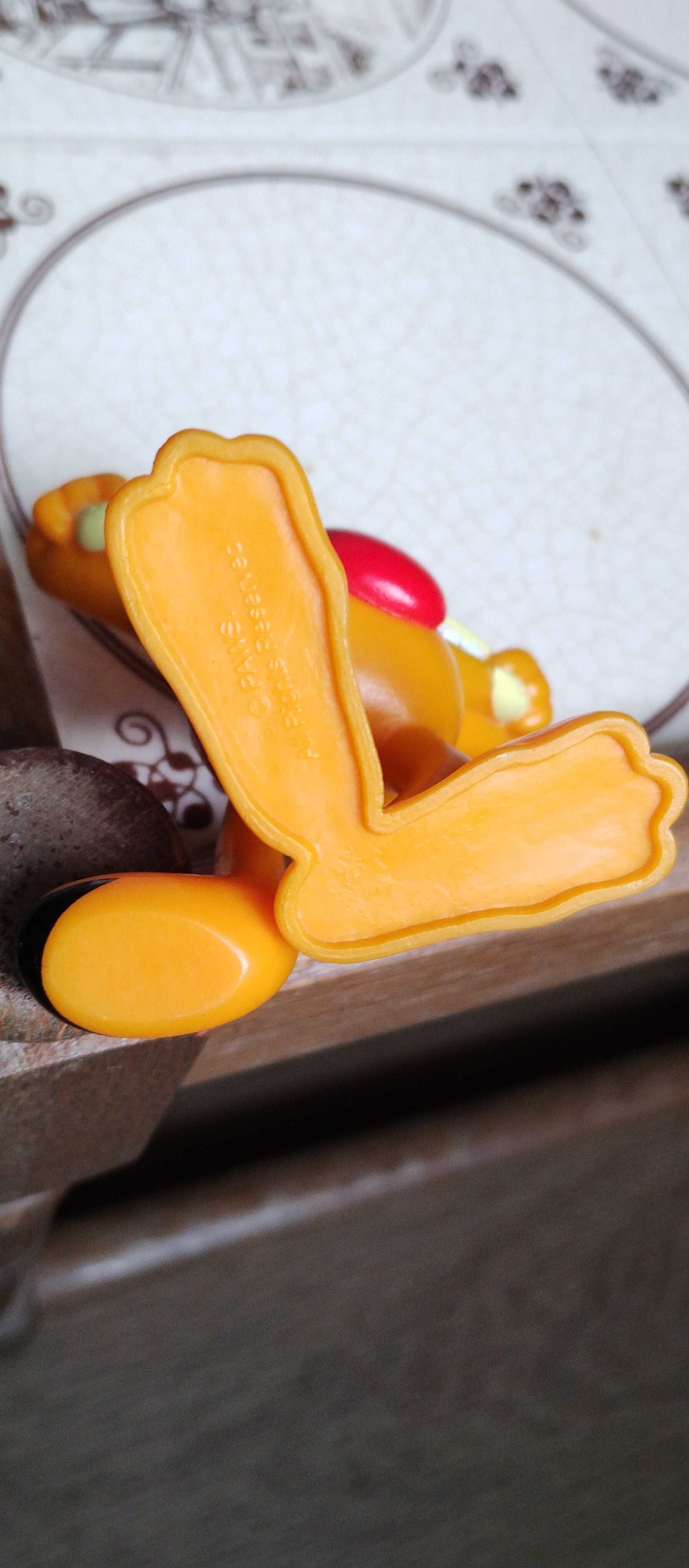 3x Kolekcjonerska figurka kot Garfield PAWS.
Wysokość -9 cm.