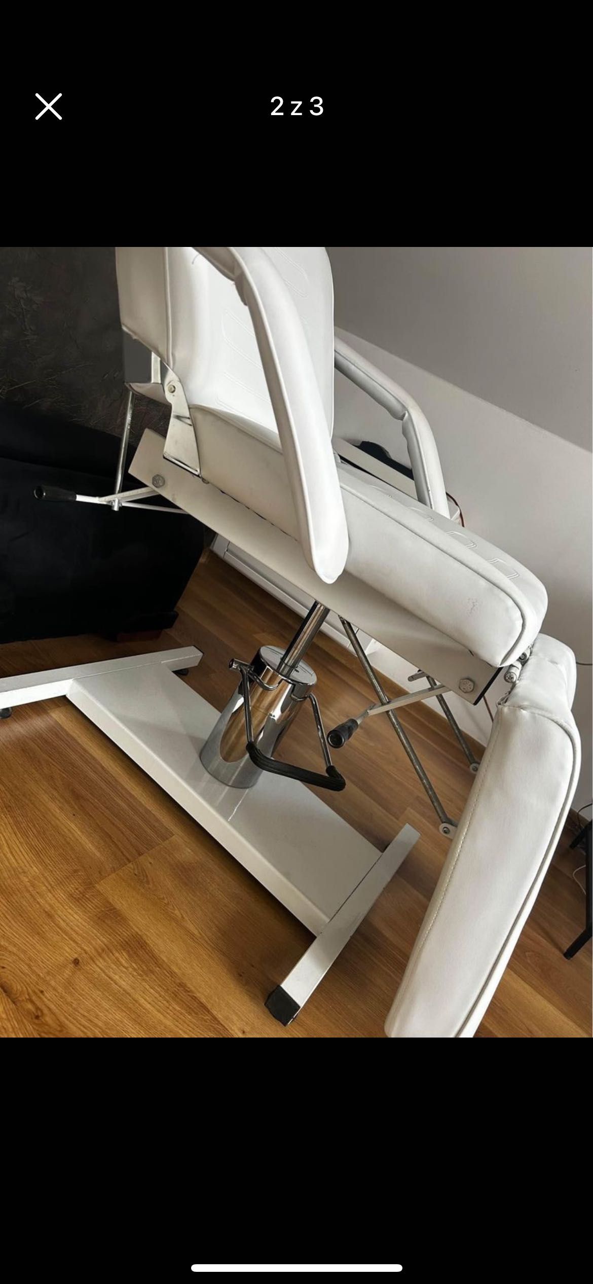 Fotel kosmetyczny biały  w bardzo dobrym stanie