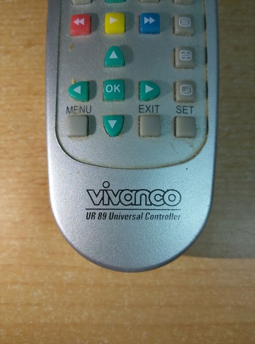 Uniwersalny pilot do telewizora TV VIVANCO UR89