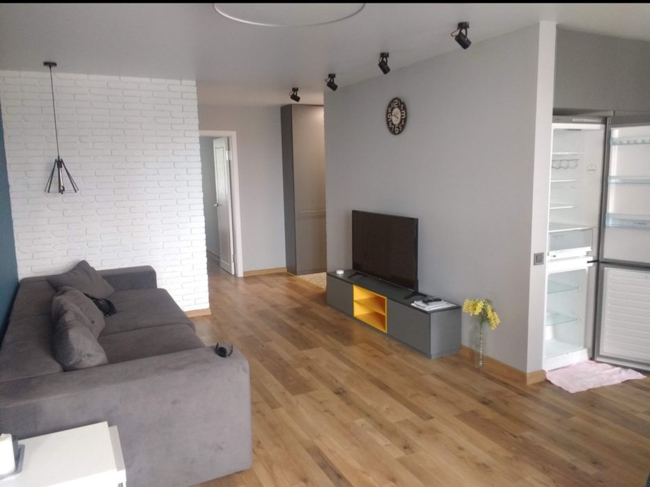 Продам 2 ком кв метро Научная ул Культуры