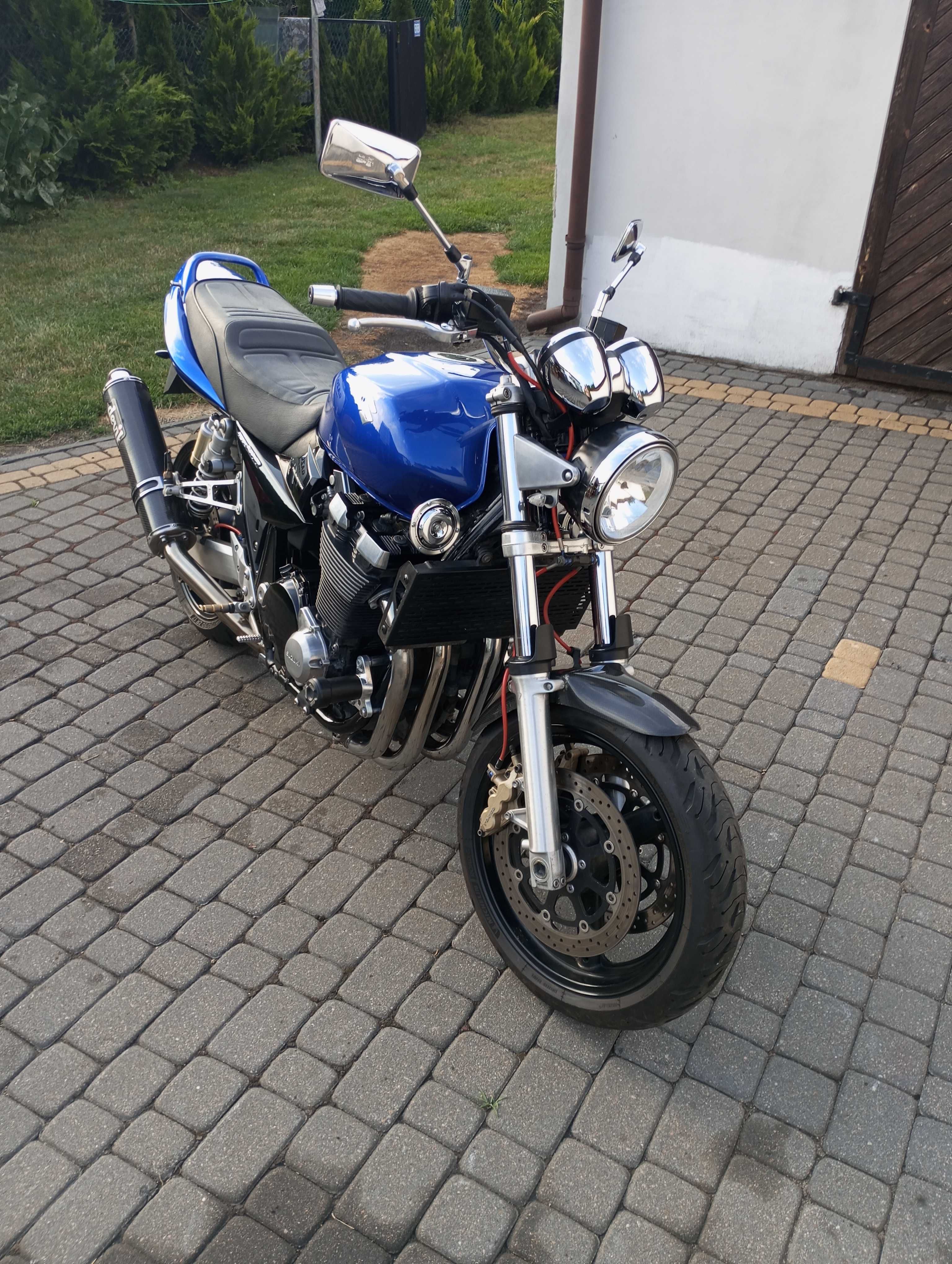 Suzuki GSX 1400 ciuchcia