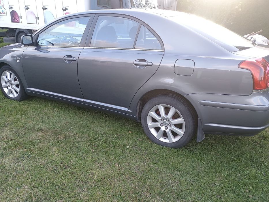 Sprzedam Toyota avensis 2.0 d4d