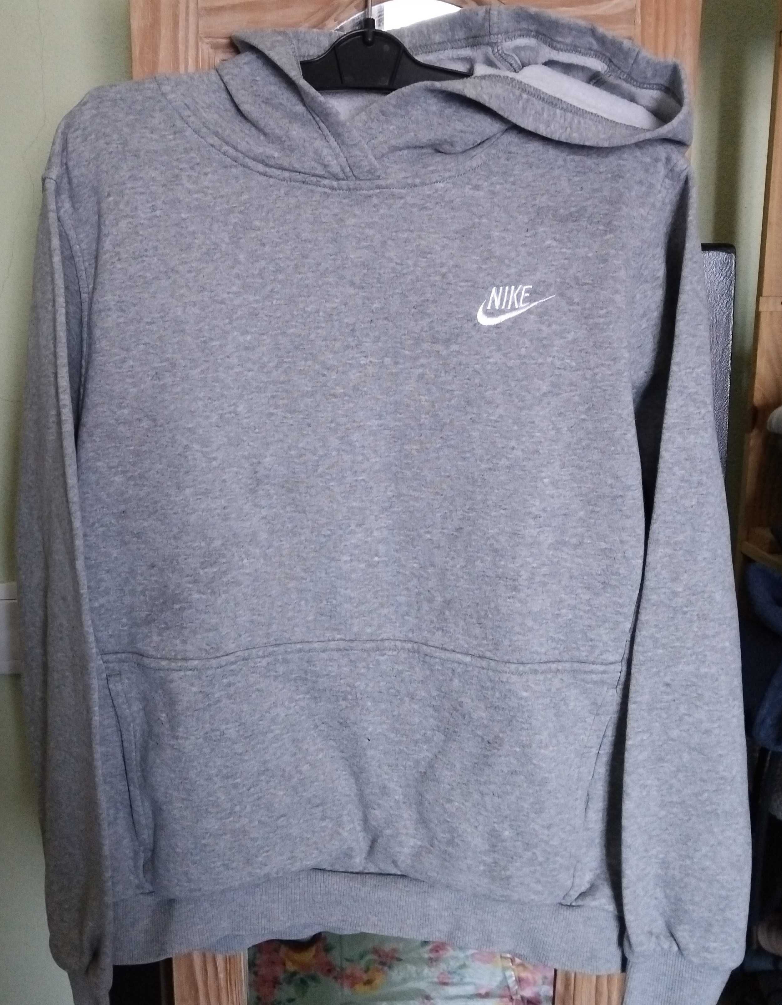 Sweats Nike e Fila T16A