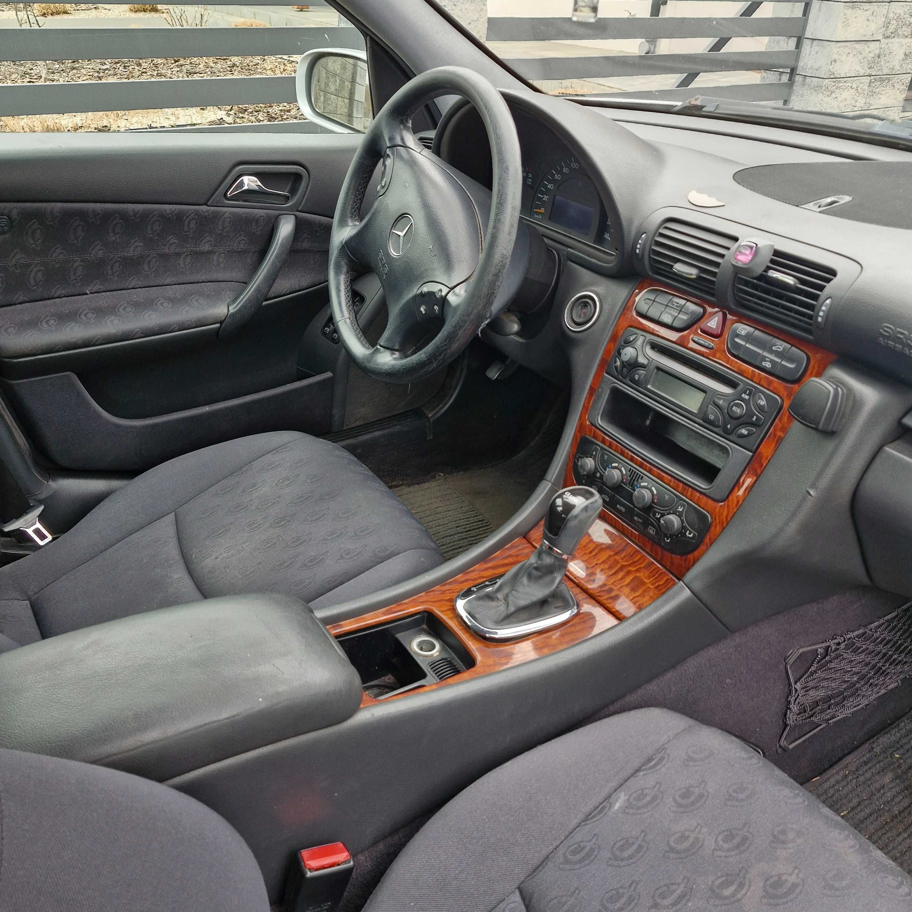 Mercedes-Benz c klasa