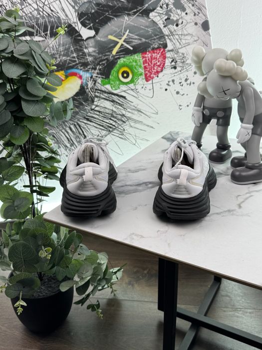 Кросівки Hoka Bondi 8 39 розмір Е6699