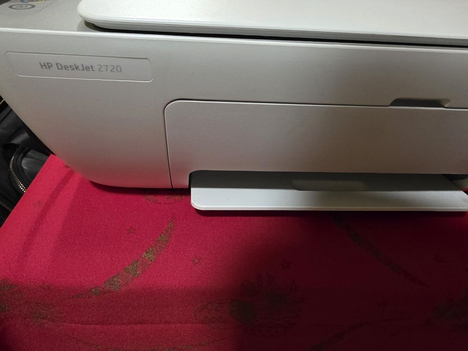 Impressora HP - usada raramente. Vendo para desocuparr