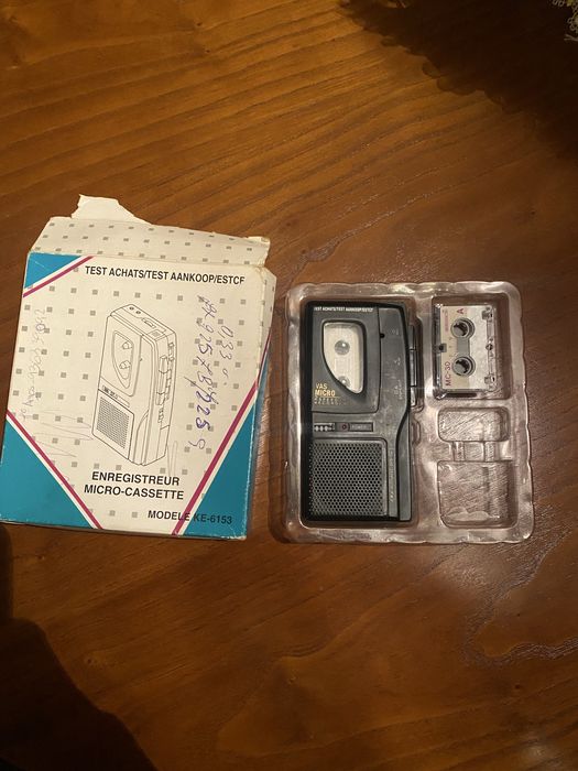 Gravador e leitor de cacetes portatil