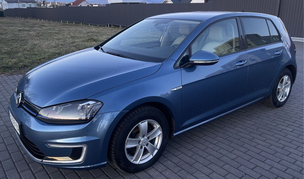 Vokswagen E-golf  2015