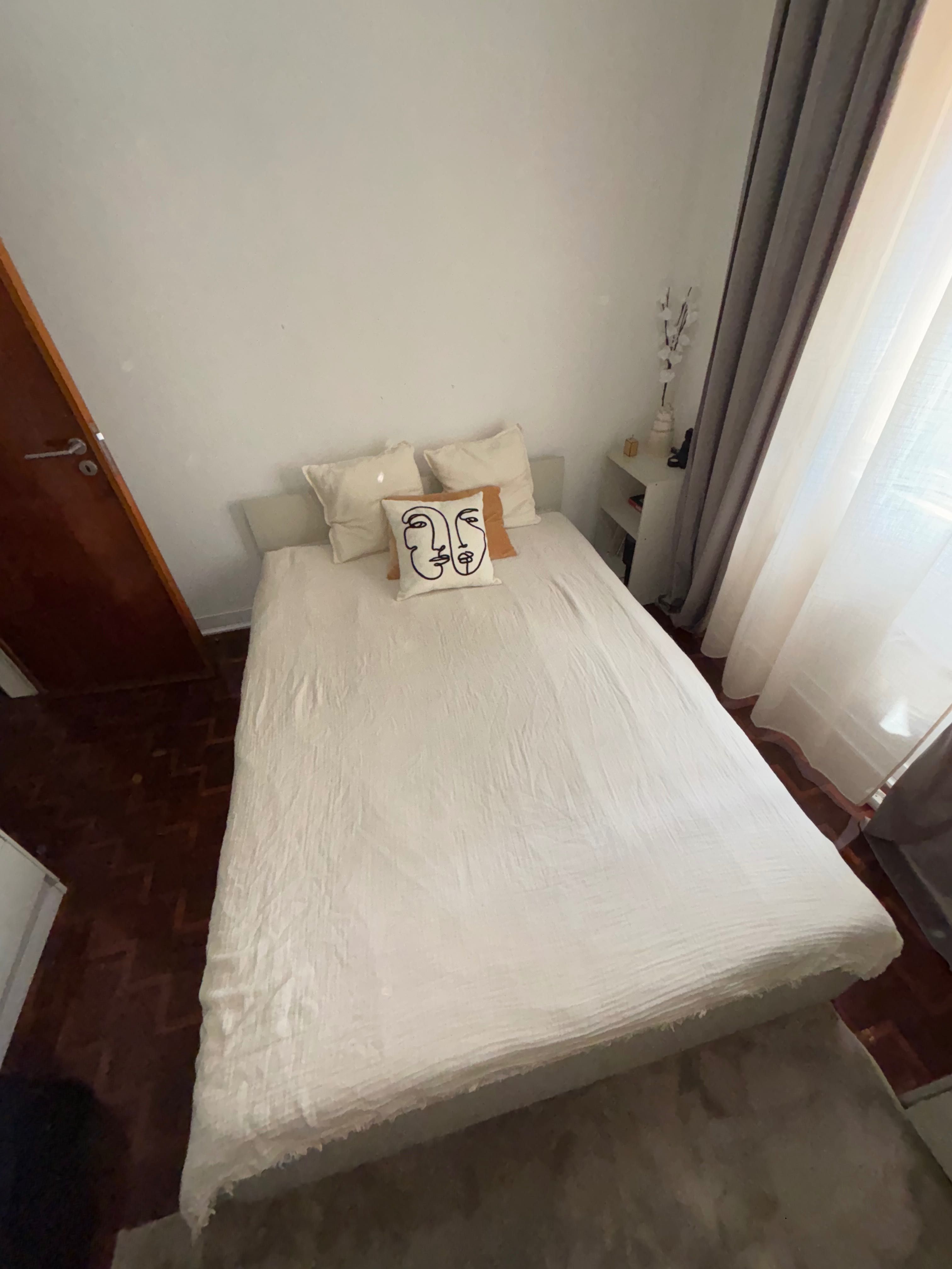 Cama completa GURSKEN IKEA (levantamento a cargo do comprador)