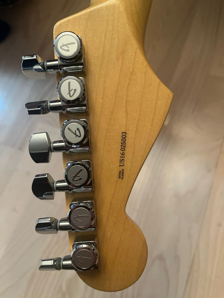 Гітара Fender з коплектом