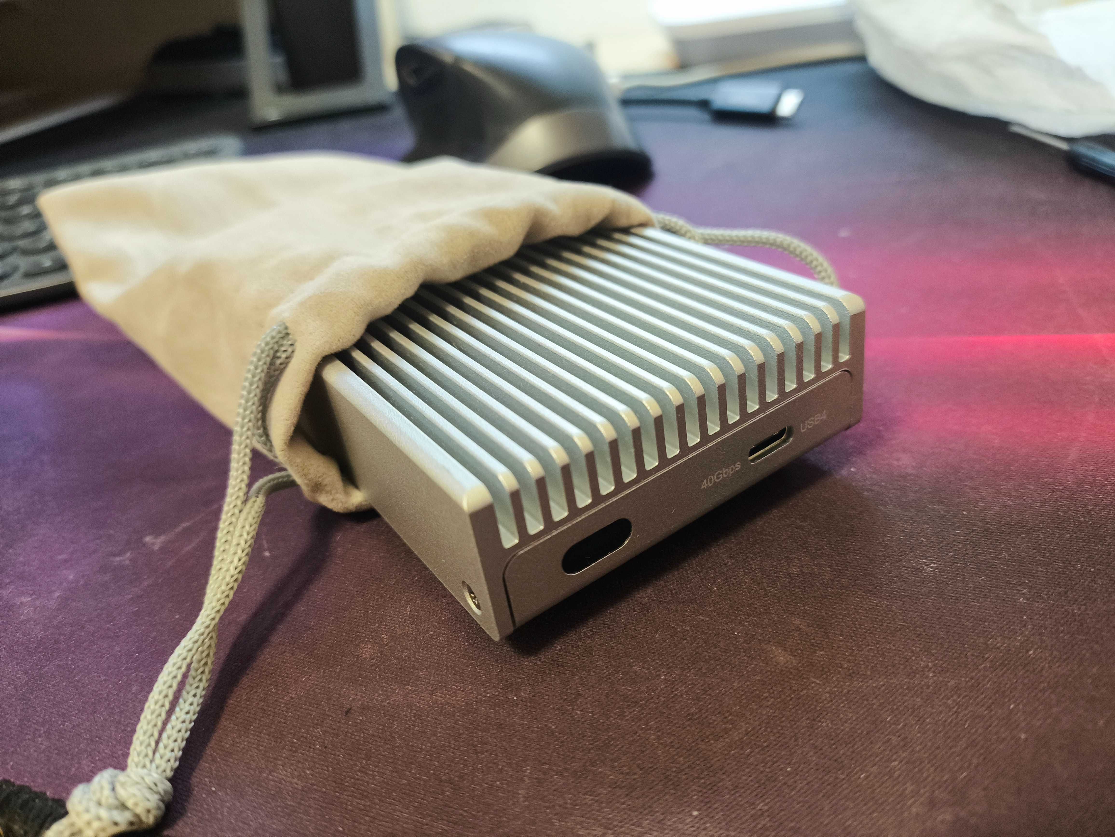 Карман зовнішній usb 4 на 40 гб/с для nvme m2 PCE-4