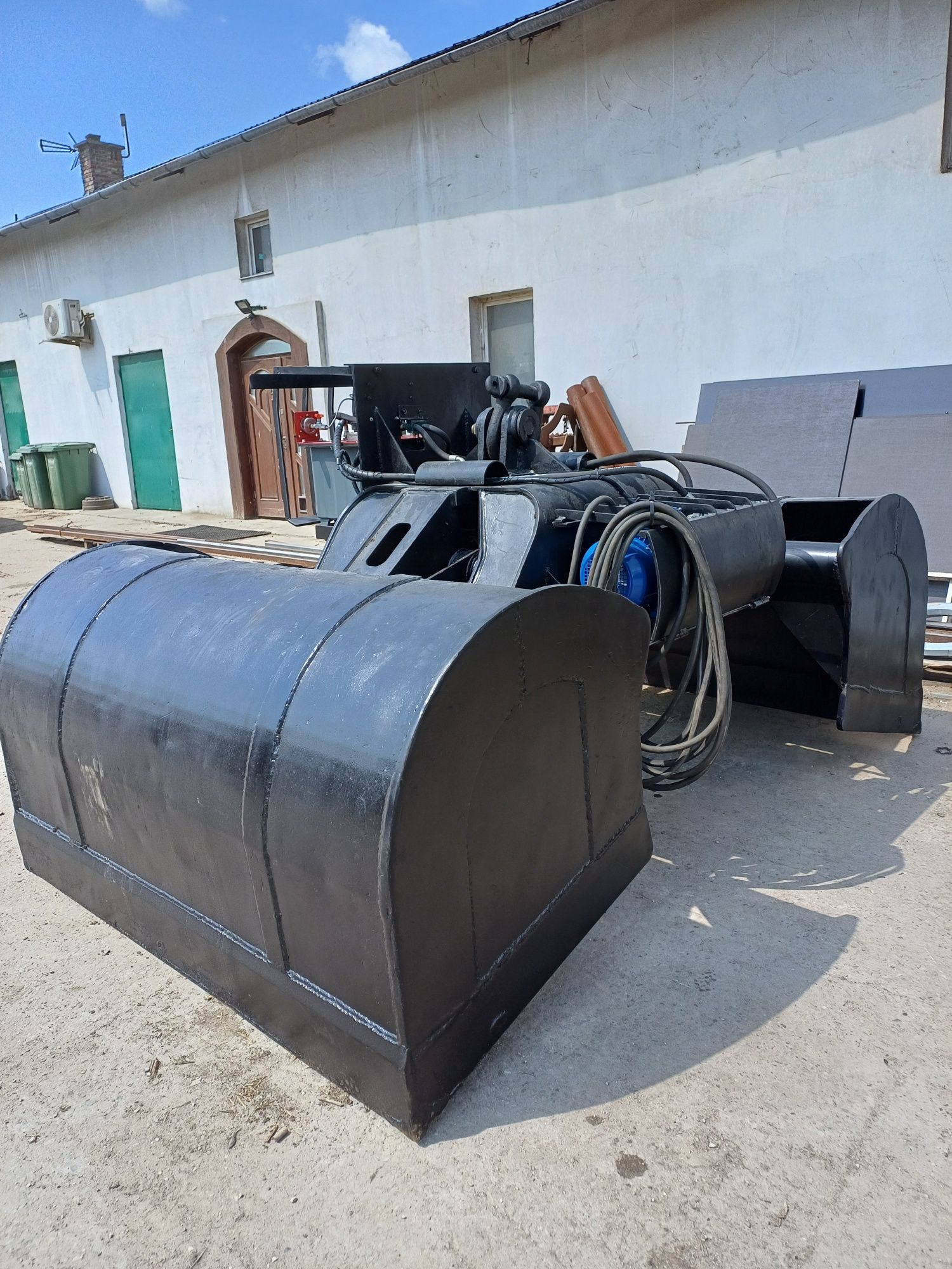 Chwytak elektryczny hydrauliczny do sypkich, czerpak, przeładunkowa