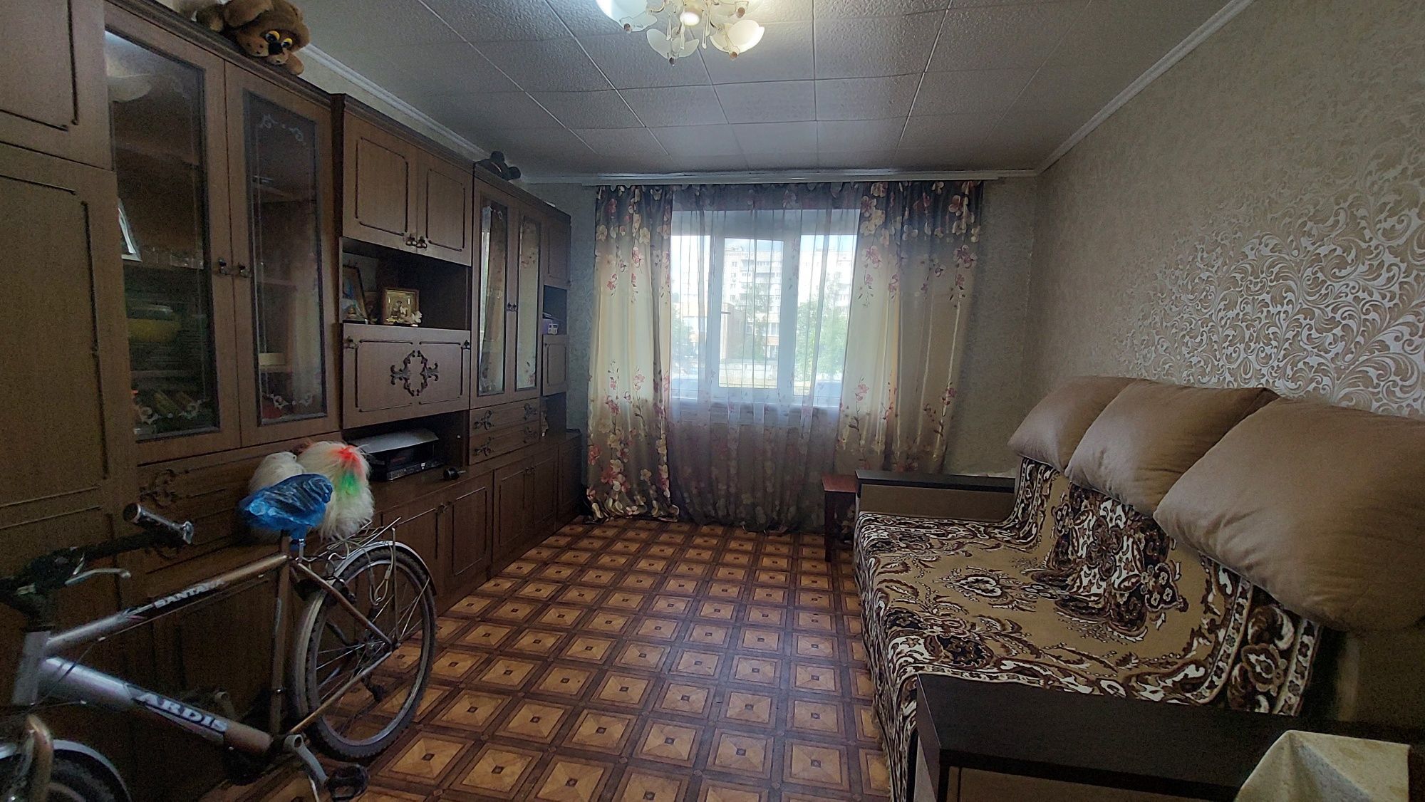 Продам 3-кімнатну квартиру. Вул.Грецька,4.