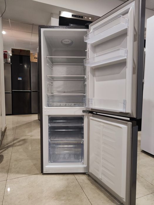 Холодильник маленький Hisense RB224D4BDF см, з Європи