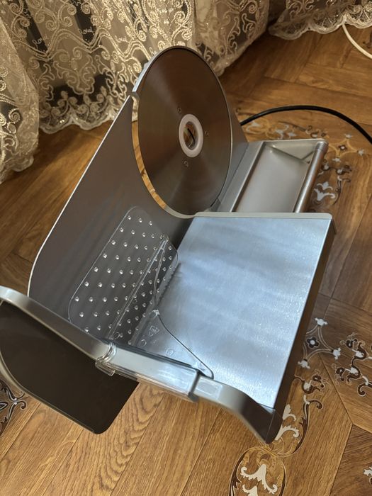 Слайсер Oilive Q5890 новий