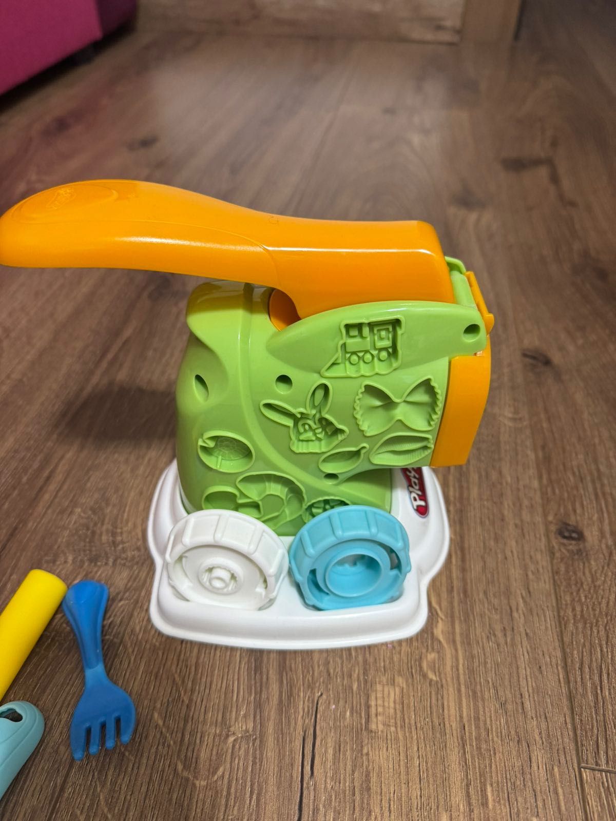 Набір машинка для лапші кухня Play doh