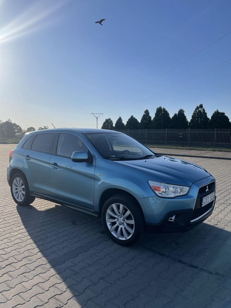 Mitsubishi Outlander Sport 2011