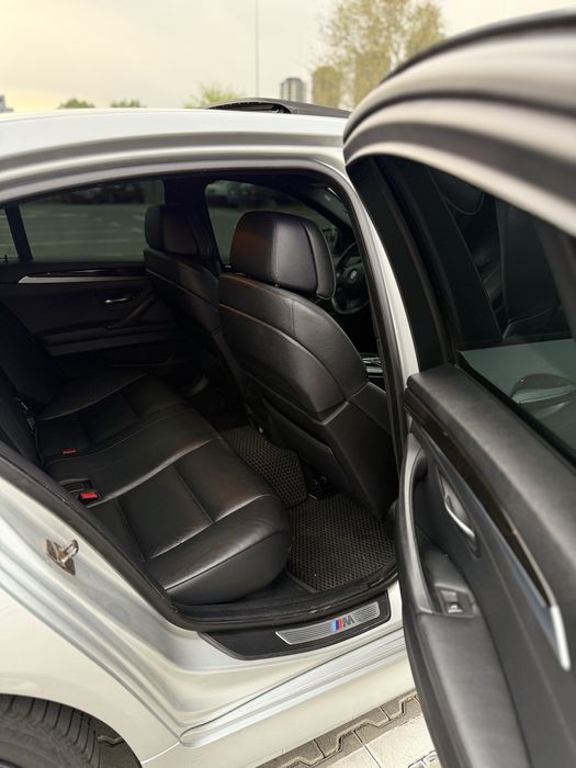 Продам БМВ Ф10, орігінальний м-пакет