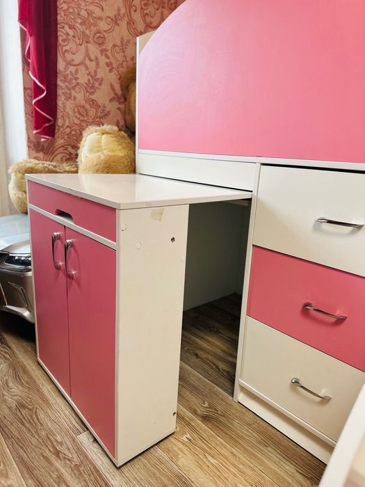 Дитяче ліжко-шафа