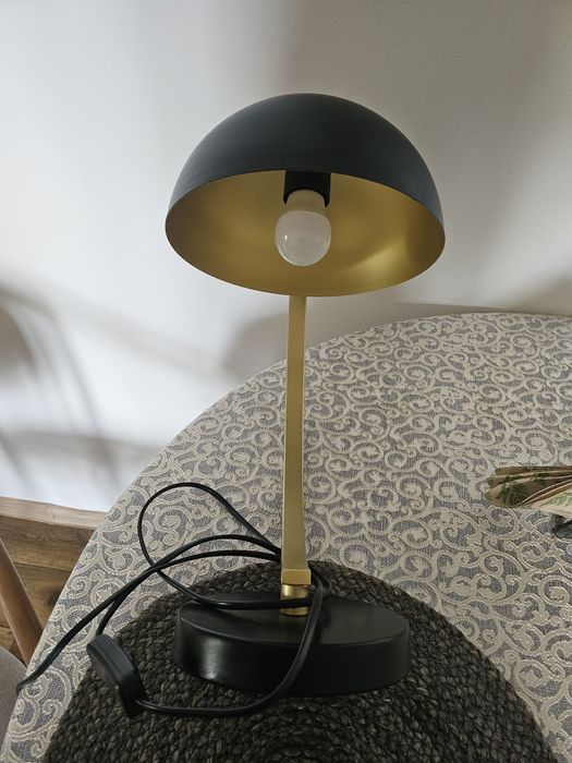 Lampa    stołowa