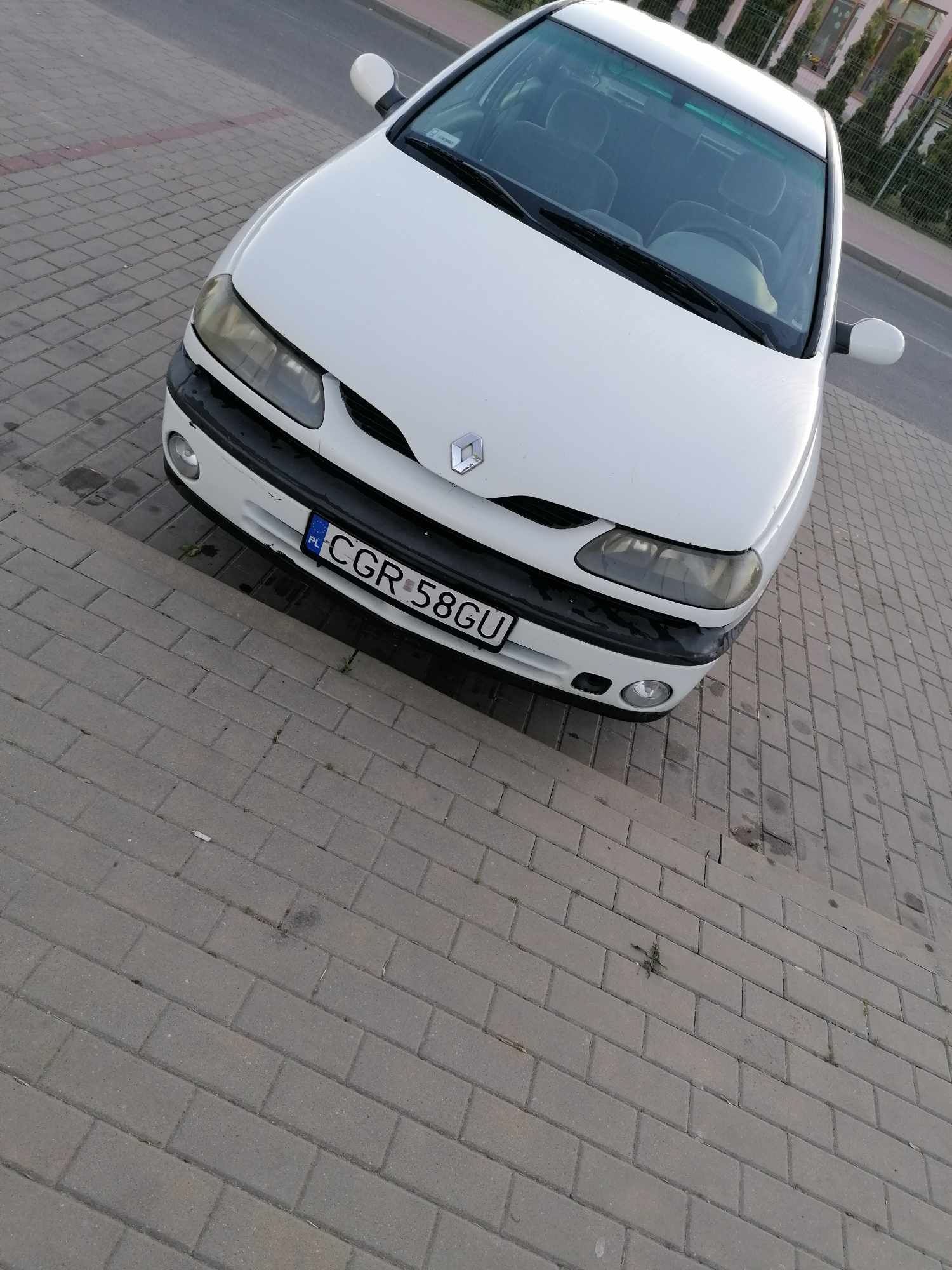 Renault Laguna 1