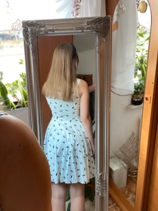 Biała sukienka w czarne koty guziki i kołnierzyk mohito34 xs