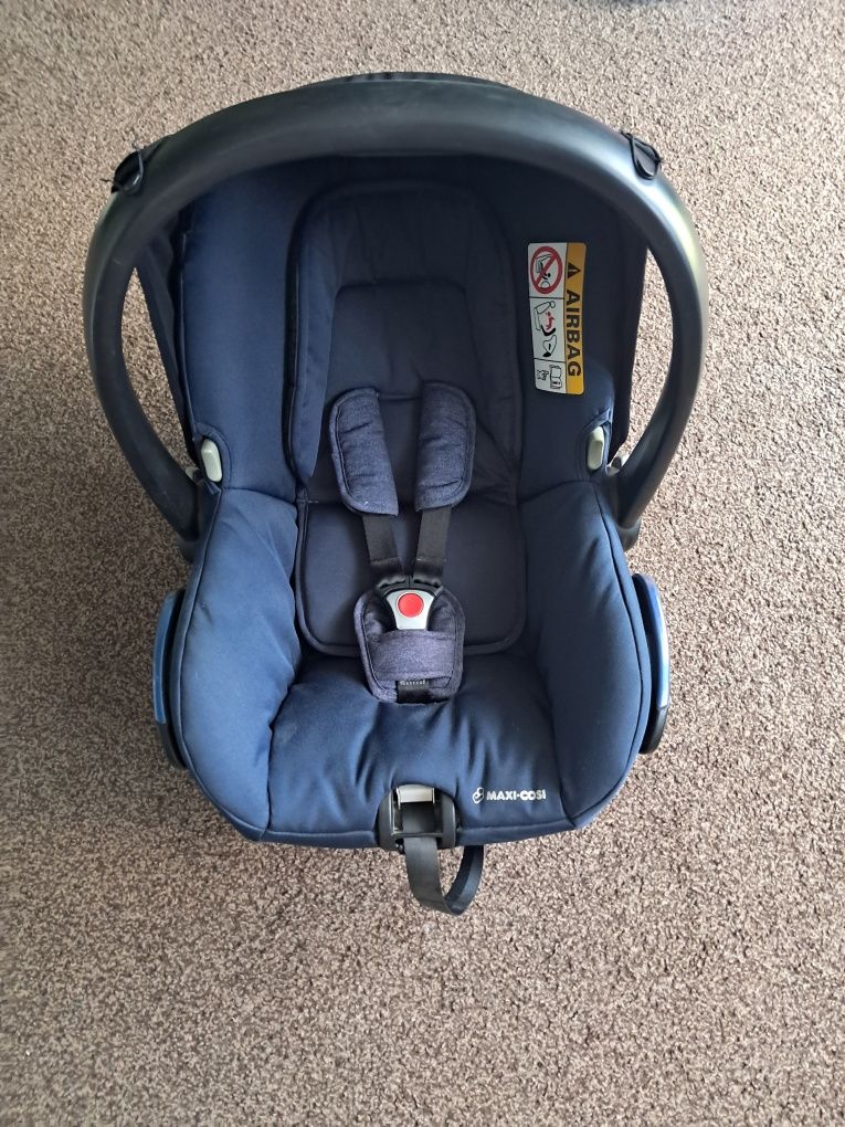 Fotelik Maxi Cosi Citi +adaptery