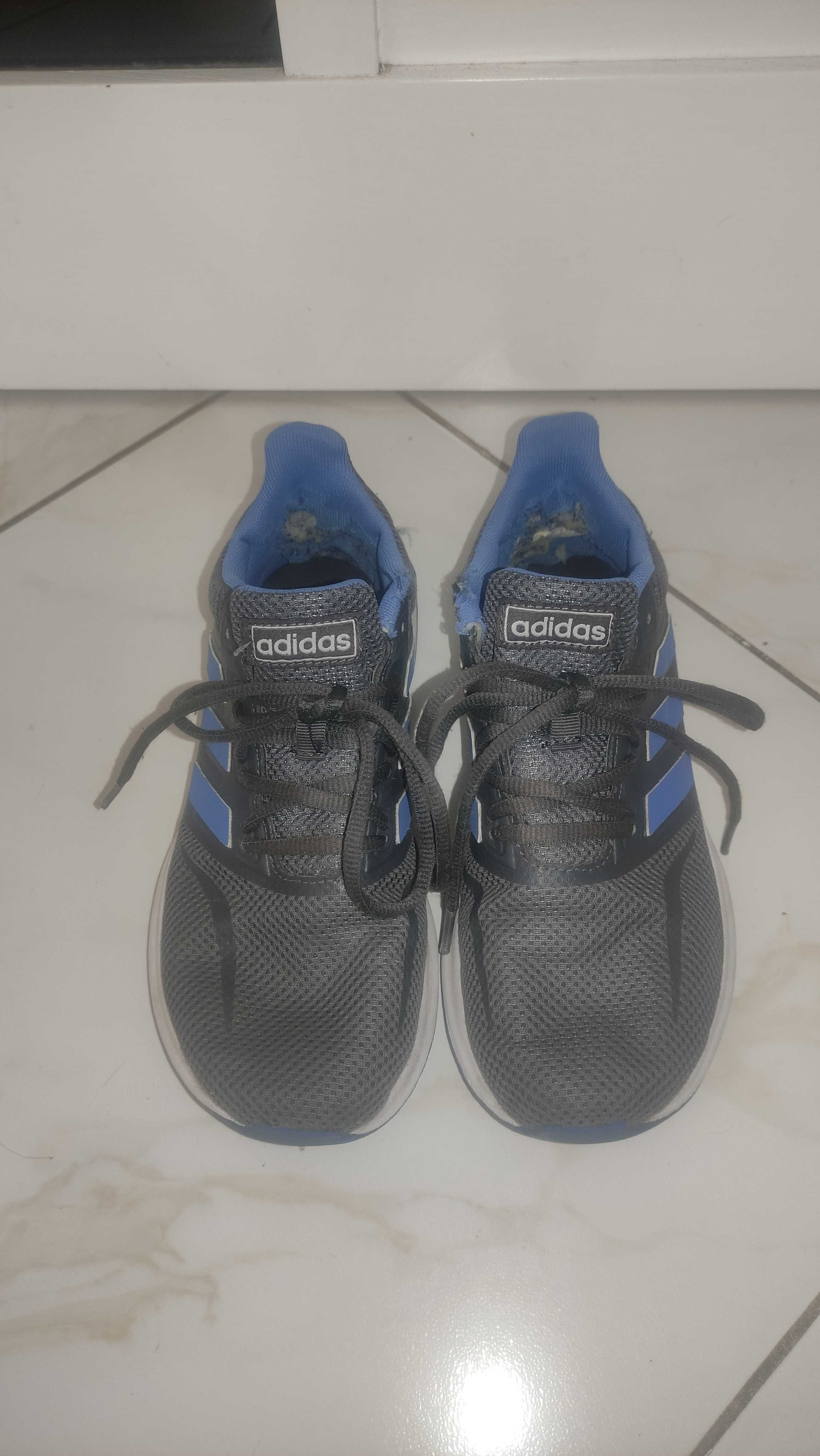 Детские кроссовки Adidas оригинал на мальчика 36.5р для двора физ-ры