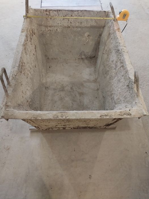 Корито для бетону (цементних сумішів)