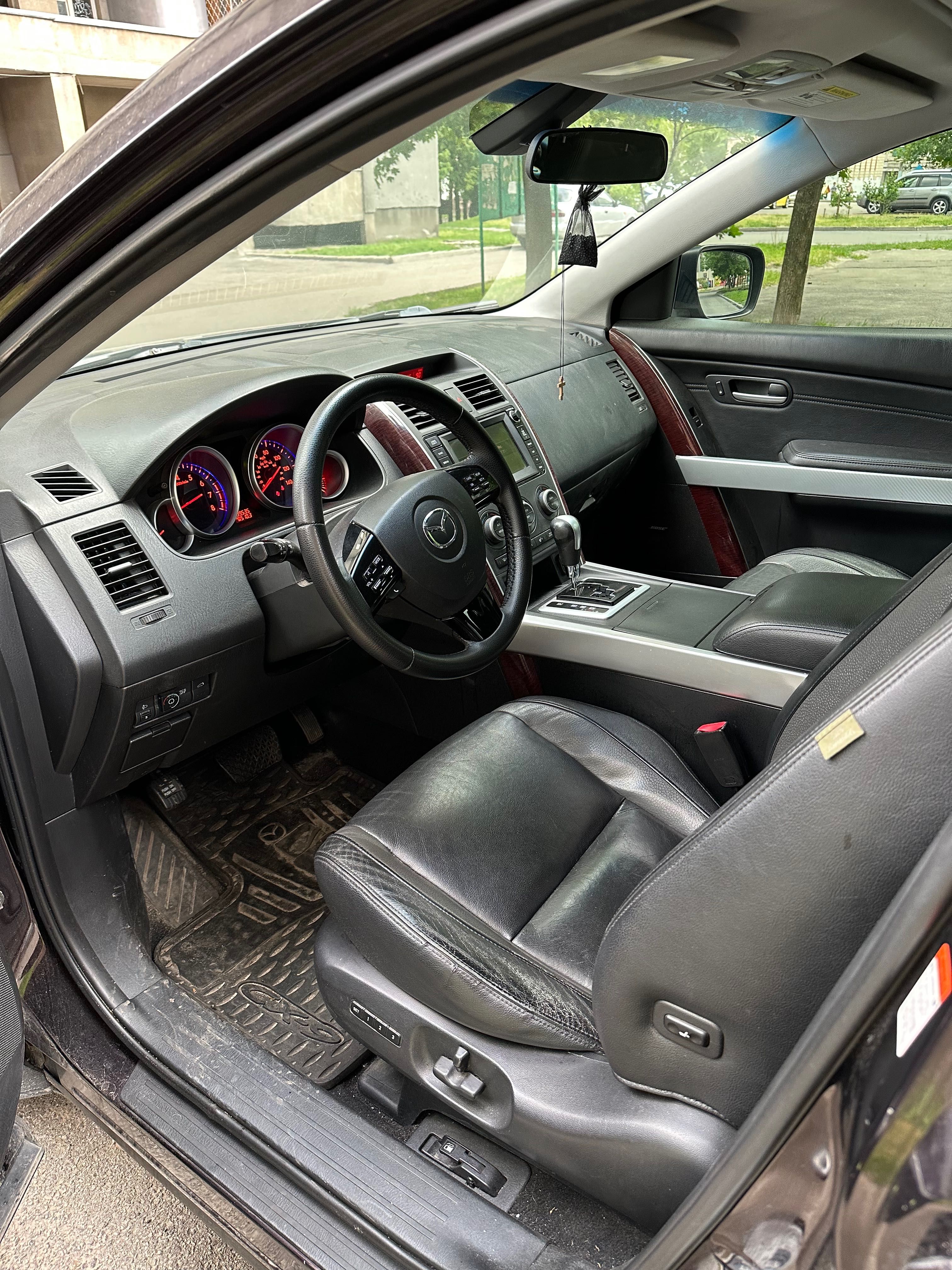 Продам Mazda CX9