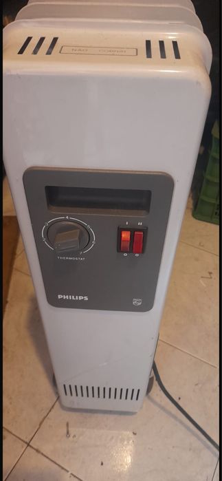 Aquecedor de Óleo Philips 11 Barras - Potente e Económico!