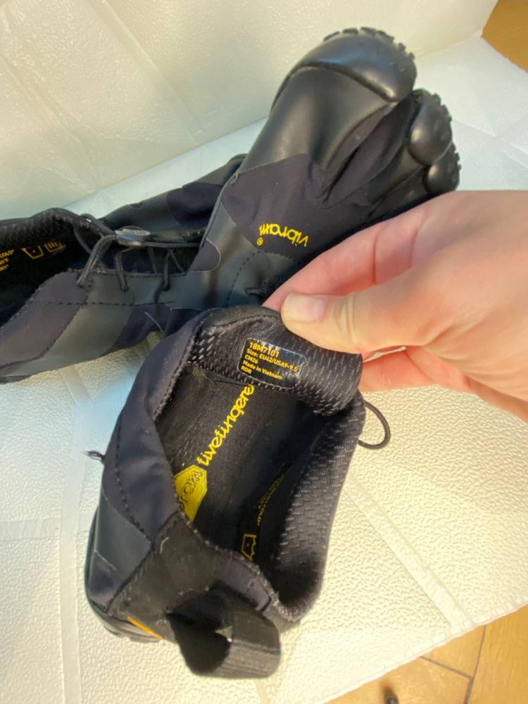 кросівки Vibram Fivefingers V-TRAIL 2.0