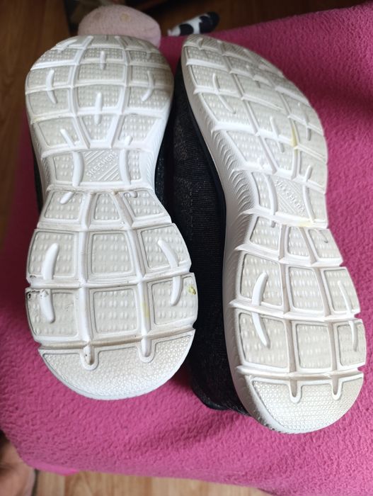 Sketchers кроссовки женские оригинал
