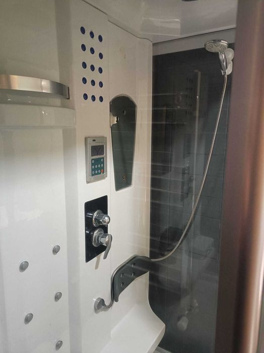 Cabine Hidromassagem com Rádio e Iluminação — Vidro Temperado